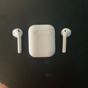Air pod first gen amazing condition!!!
